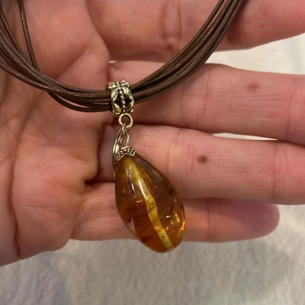 Lia Sophia Buona Sera amber pendant brown leather cord necklace